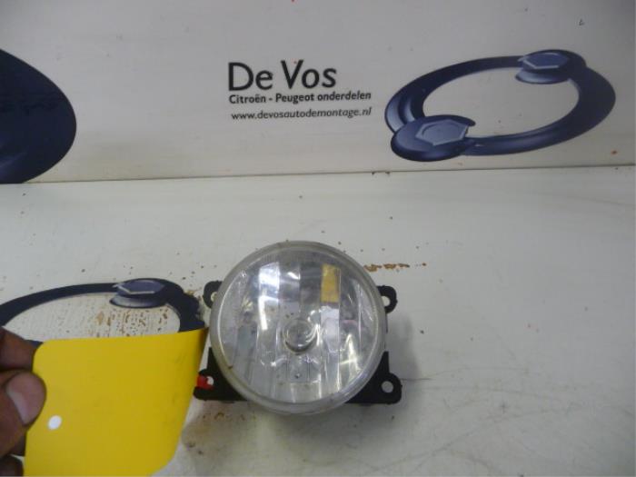 Używane Halogen lewy Citroen DS3 Cena € 25,00 Procedura marży oferowane przez De Vos Onderdelen
