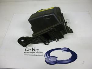 Używane Przekaznik uchwytu Citroen C3 Picasso (SH) 1.6 HDi 16V 90 Cena € 20,00 Procedura marży oferowane przez De Vos Autodemontagebedrijf