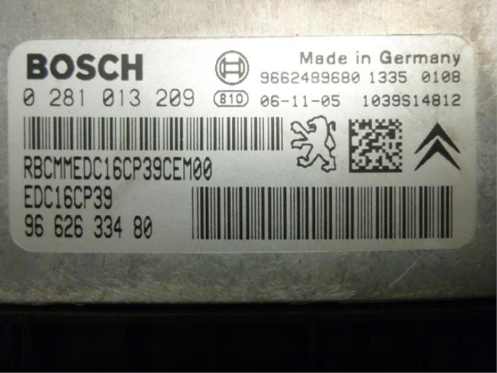 Used Engine management computer Peugeot 607 (9D/U) 2.2 HDiF 16V Price € 350,00 Margin scheme offered by De Vos Onderdelen