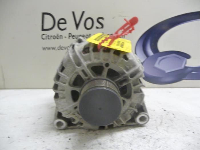 Usagé Dynamo Peugeot 207 CC (WB) 1.6 HDiF 16V Prix € 100,00 Règlement à la marge proposé par De Vos Onderdelen