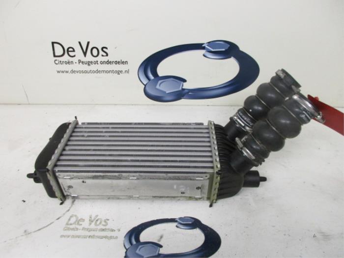 Usagé Intercooler Citroen Jumpy (G9) 1.6 HDI 16V Prix € 90,00 Règlement à la marge proposé par De Vos Onderdelen