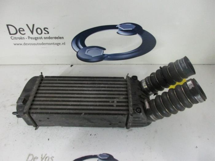 Usados Intercooler Peugeot 207/207+ (WA/WC/WM) 1.6 16V RC Turbo Precio € 100,00 Norma de margen ofrecido por De Vos Onderdelen