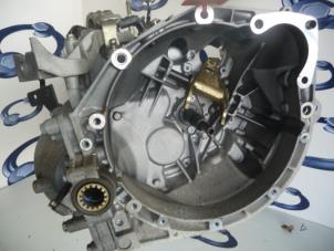 Used Gearbox Citroen C8 (EA/EB) 2.2 HDi 16V Price € 650,00 Margin scheme offered by De Vos Autodemontagebedrijf