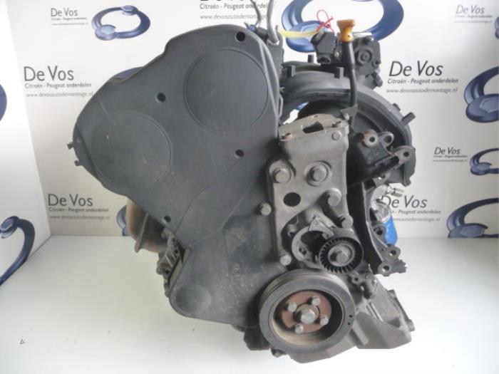 Engine Peugeot 206 CC 2.0 16V - 0135AJ RFN - De Vos Onderdelen