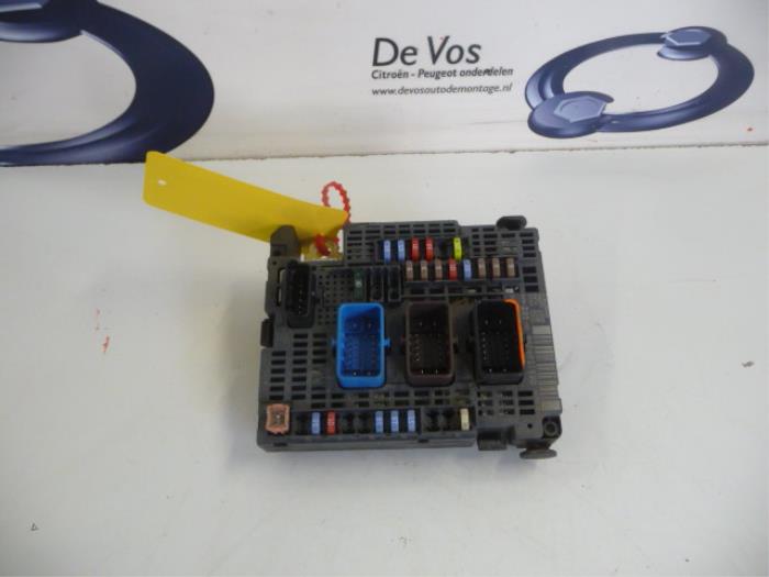 Fuse box from a Peugeot 508 2012