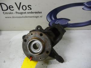 Usagé Joint avant gauche Peugeot 207/207+ (WA/WC/WM) 1.6 16V RC Turbo Prix € 70,00 Règlement à la marge proposé par De Vos Autodemontagebedrijf