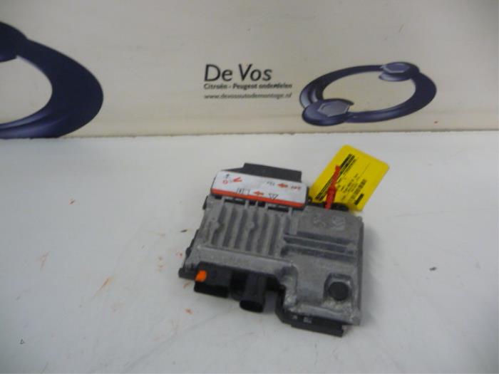 Used Start/Stop computer Citroen DS3 Price € 115,00 Margin scheme offered by De Vos Onderdelen
