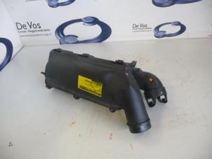 Gebrauchte Luftfiltergehäuse Citroen DS3 Preis € 45,00 Margenregelung angeboten von De Vos Autodemontagebedrijf
