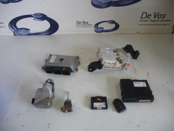 Used Engine management computer Peugeot 108 Price € 350,00 Margin scheme offered by De Vos Onderdelen