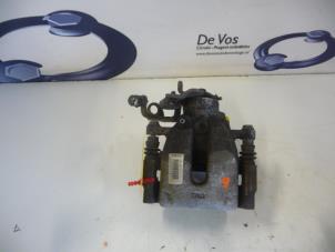Usagé Etrier de frein (pince) arrière gauche Citroen DS5 Prix € 90,00 Règlement à la marge proposé par De Vos Autodemontagebedrijf
