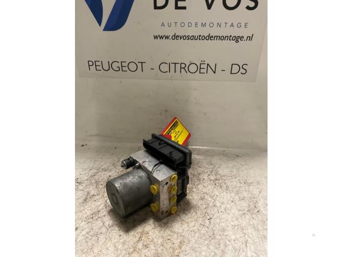 Usagé Bloc ABS Citroen Picasso Prix € 90,00 Règlement à la marge proposé par De Vos Onderdelen