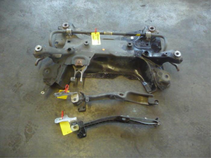 Used Subframe Peugeot 508 (8D) 1.6 THP 16V Price € 200,00 Margin scheme offered by De Vos Onderdelen