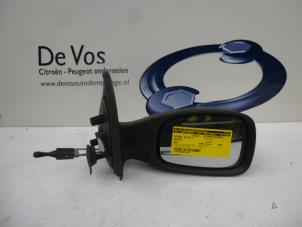 Used Wing mirror, right Peugeot 306 (7A/C/S) 1.9 D Price € 25,00 Margin scheme offered by De Vos Autodemontagebedrijf