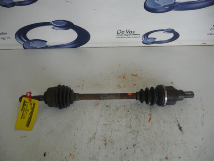 Front drive shaft, left from a Citroën C3 (FC/FL/FT) 1.4 2002