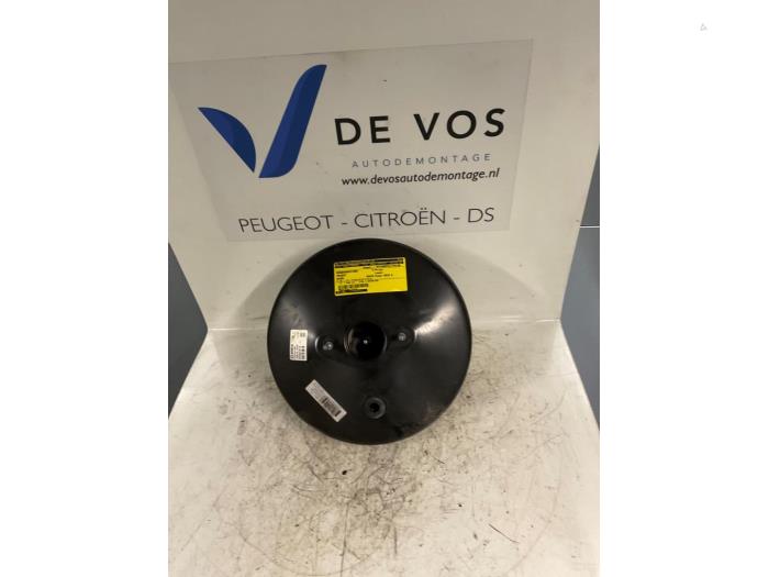 Usagé Servo frein Peugeot Boxer (U9) 2.2 HDi 120 Euro 4 Prix € 80,00 Règlement à la marge proposé par De Vos Onderdelen