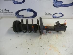 Used Front shock absorber rod, right Peugeot 508 (8D) 1.6 HDiF 16V Price € 70,00 Margin scheme offered by De Vos Autodemontagebedrijf