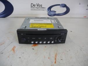 Usados Reproductor de CD y radio Peugeot 5008 Precio € 50,00 Norma de margen ofrecido por De Vos Autodemontagebedrijf