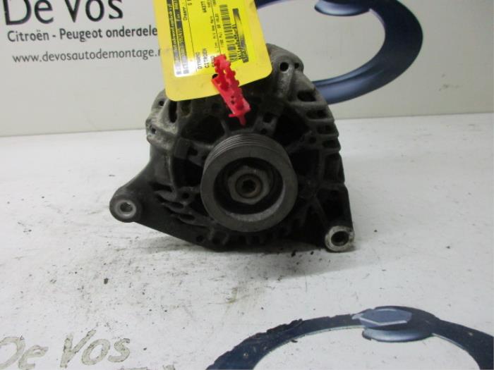 Usagé Dynamo Citroen Saxo 1.1i X,SX Prix € 55,00 Règlement à la marge proposé par De Vos Onderdelen