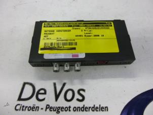 Gebrauchte Antennenverstärker Peugeot 407 (6C/J) 2.7 HDi V6 24V Preis € 35,00 Margenregelung angeboten von De Vos Autodemontagebedrijf