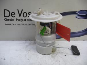 Używane Elektryczna pompa paliwa Peugeot 308 (4A/C) 1.6 VTI 16V Cena € 70,00 Procedura marży oferowane przez De Vos Autodemontagebedrijf