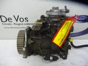 Używane Mechaniczna pompa paliwa Citroen Xantia Cena € 160,00 Procedura marży oferowane przez De Vos Autodemontagebedrijf