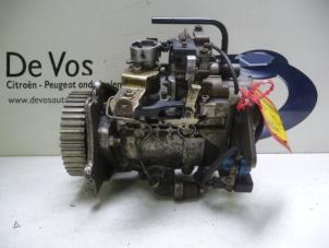 Used Mechanical fuel pump Peugeot 306 Price € 135,00 Margin scheme offered by De Vos Autodemontagebedrijf