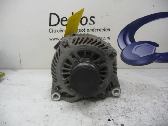 Begagnade Dynamo Peugeot 407 (6D) 2.0 HDiF 16V Pris € 70,00 Marginaltabell erbjuds av De Vos Onderdelen