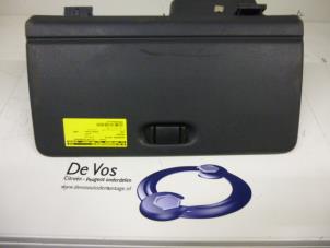 Used Glovebox Peugeot 106 I 1.6 Griffe,Gentry Price € 35,00 Margin scheme offered by De Vos Autodemontagebedrijf