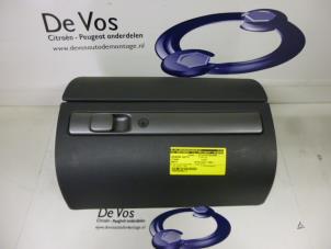 Used Glovebox Citroen Xantia (X2/X7) 1.8i Price € 35,00 Margin scheme offered by De Vos Autodemontagebedrijf