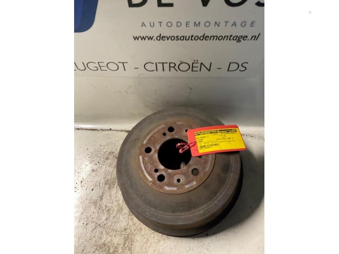 Używane Hamulec bebnowy tyl Citroen Jumper Cena € 80,00 Procedura marży oferowane przez De Vos Onderdelen