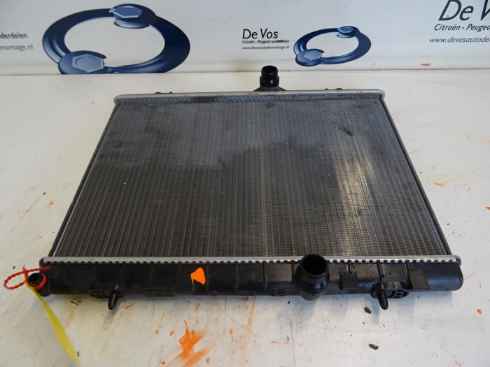 Usagé Radiateur Citroen C4 Prix € 70,00 Règlement à la marge proposé par De Vos Onderdelen