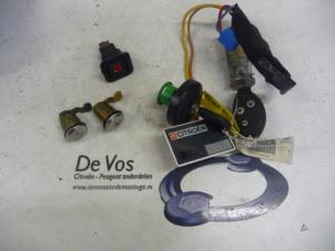 Used Set of cylinder locks (complete) Citroen Xsara Price € 45,00 Margin scheme offered by De Vos Autodemontagebedrijf