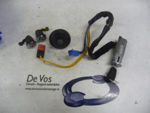 Used Set of cylinder locks (complete) Citroen Xsara Price € 70,00 Margin scheme offered by De Vos Autodemontagebedrijf