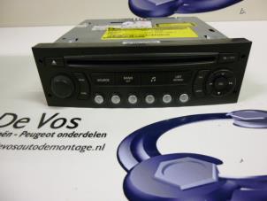 Used Radio CD player Peugeot 807 2.0 HDi 16V Price € 50,00 Margin scheme offered by De Vos Autodemontagebedrijf