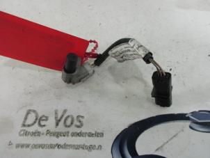 Usados Sensor de árbol de levas Peugeot 307 Precio € 10,00 Norma de margen ofrecido por De Vos Autodemontagebedrijf