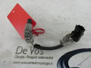 Used Camshaft sensor Peugeot 307 Price € 10,00 Margin scheme offered by De Vos Autodemontagebedrijf