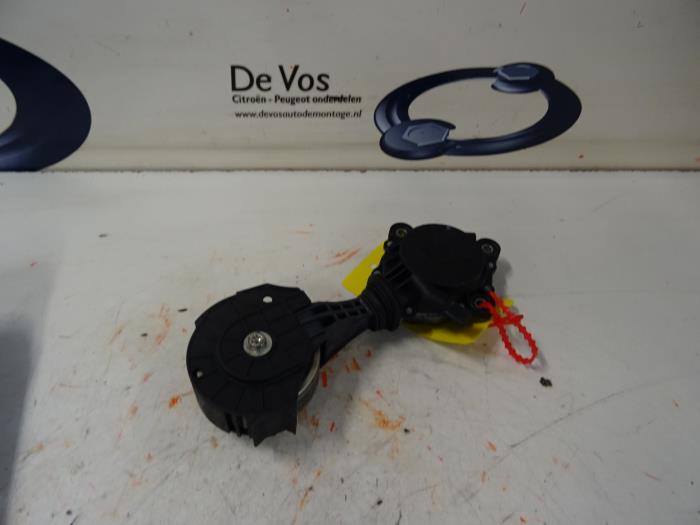 Drive belt tensioner from a Citroen C3 Picasso 2013