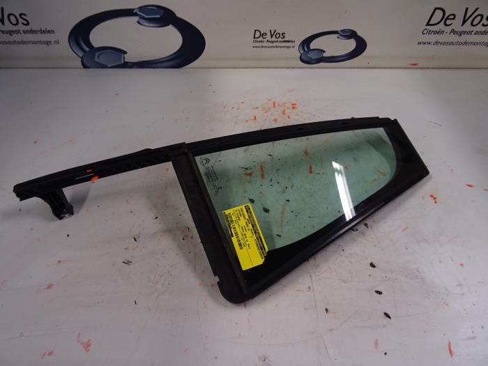 Usados Ventanilla triangular izquierda detrás Citroen C4 Picasso Precio € 60,00 Norma de margen ofrecido por De Vos Onderdelen
