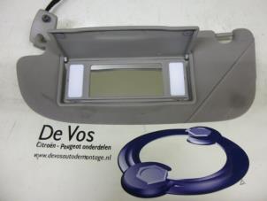 Used Sun visor Peugeot 607 (9D/U) 2.2 HDi 16V FAP Price € 25,00 Margin scheme offered by De Vos Autodemontagebedrijf