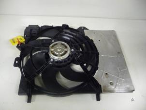 Used Cooling fan housing Peugeot 207/207+ (WA/WC/WM) 1.6 16V RC Turbo Price € 80,00 Margin scheme offered by De Vos Autodemontagebedrijf