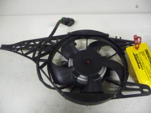 Used Cooling fan housing Peugeot 207/207+ (WA/WC/WM) 1.6 16V RC Turbo Price € 45,00 Margin scheme offered by De Vos Autodemontagebedrijf