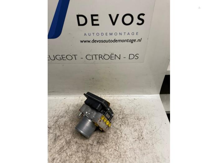 Usagé Bloc ABS Peugeot 308 (4A/C) 1.6 HDi 16V Prix € 135,00 Règlement à la marge proposé par De Vos Onderdelen