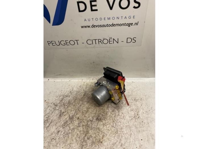 Gebrauchte ABS Pumpe Peugeot 308 Preis € 135,00 Margenregelung angeboten von De Vos Onderdelen