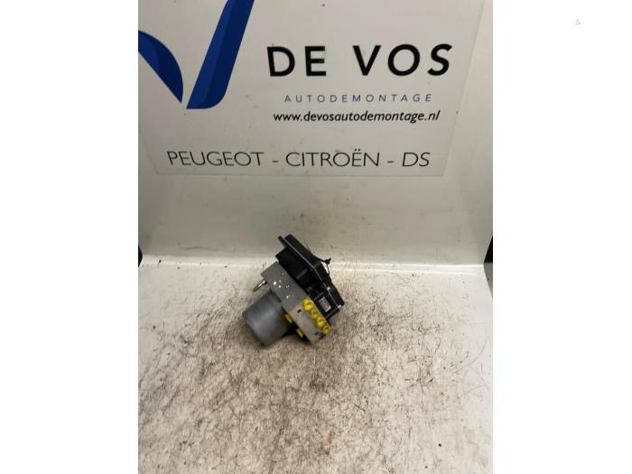 Gebrauchte ABS Pumpe Peugeot 308 Preis € 135,00 Margenregelung angeboten von De Vos Onderdelen