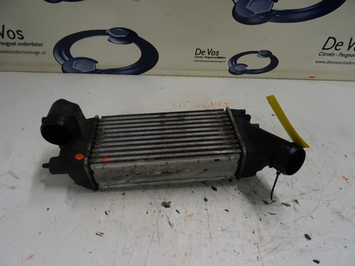 Usagé Intercooler Peugeot 308 Prix € 80,00 Règlement à la marge proposé par De Vos Onderdelen