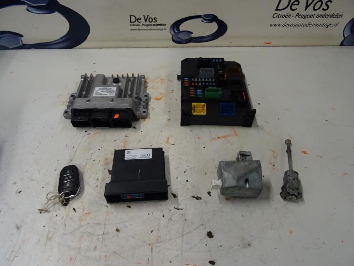 Used Engine management computer Peugeot 508 Price € 350,00 Margin scheme offered by De Vos Onderdelen