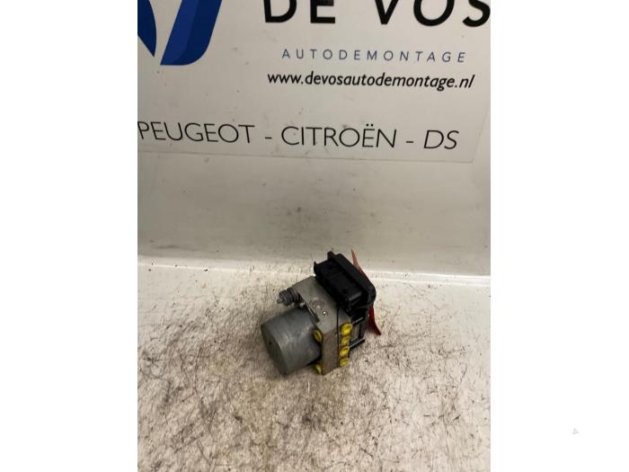Begagnade ABS-pump Citroen C4 Coupé (LA) 1.4 16V Pris € 90,00 Marginaltabell erbjuds av De Vos Onderdelen