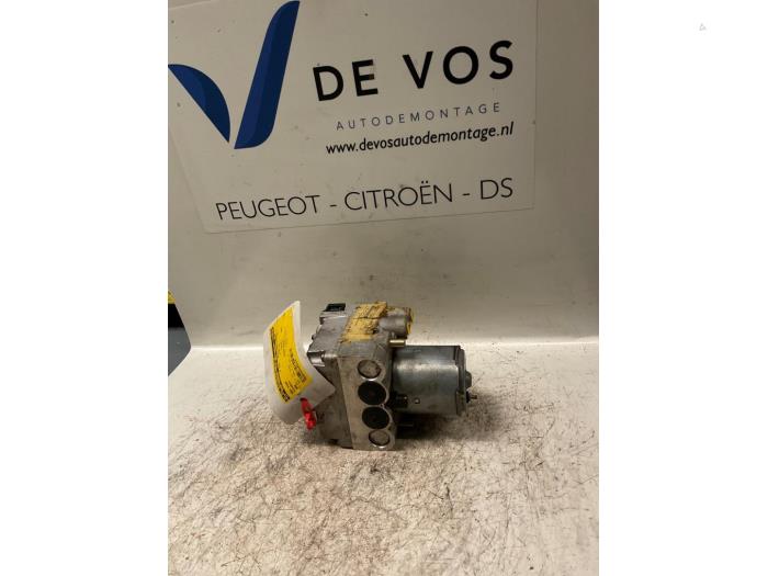 Gebrauchte ABS Pumpe Peugeot 306 (7B) 1.8i ST Preis € 90,00 Margenregelung angeboten von De Vos Onderdelen