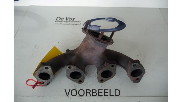 Gebrauchte Abgaskrümmer Peugeot 106 II 1.4 XN,XR,XS,XT Preis € 70,00 Margenregelung angeboten von De Vos Onderdelen
