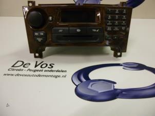 Used Radio Peugeot 607 (9D/U) 2.2 HDi 16V FAP Price € 80,00 Margin scheme offered by De Vos Autodemontagebedrijf